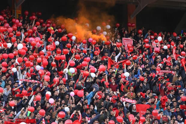 جامی که می‌خواهند در سکوت بدهند؛ توهین آشکار به هواداران تراکتور