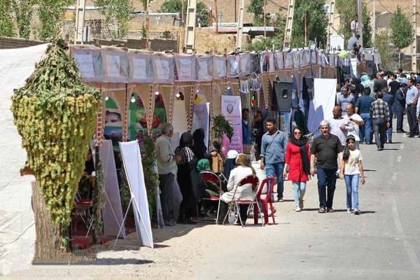 برگزاری جشنواره انگور در ابهر