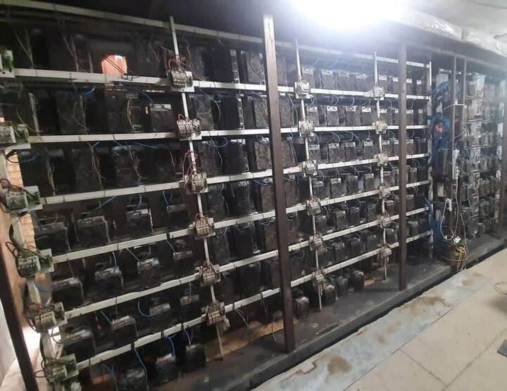 ۱۷۳ دستگاه ماینر غیرمجاز در اردبیل کشف و جمع آوری شد