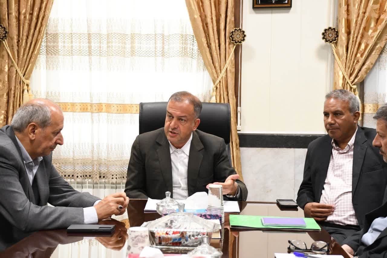 تکمیل زنجیره ارزش کشاورزی و اتمام طرح‌های آبی اولویت اصلی توسعه شهرستان است