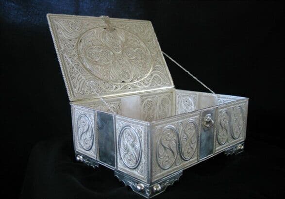 ارسال ۳۳ اثر صنایع‌دستی زنجان به هشتمین دوره مهر اصالت ملی