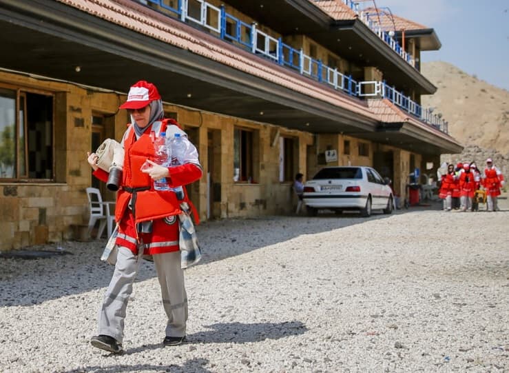 پایگاه واکنش سریع بانوان هلال احمر کشور برای نخستین بار در زناجان