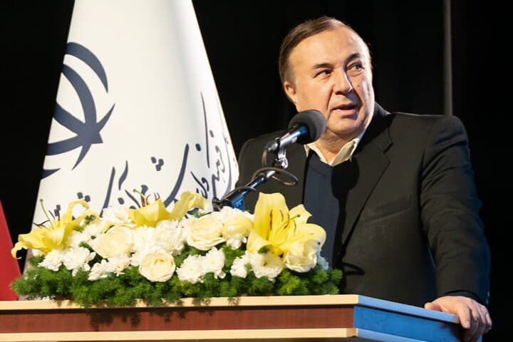 نگذارید هنرمندان ما از تبریز کوچ کنند