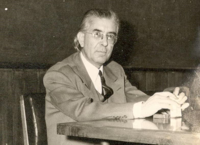 محسن هشترودی؛ ریاضی‌دانِ شاعر و روشنفکر