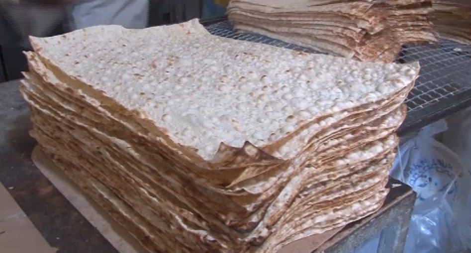 YeNzmbAxqtKbiwr04kiWbg