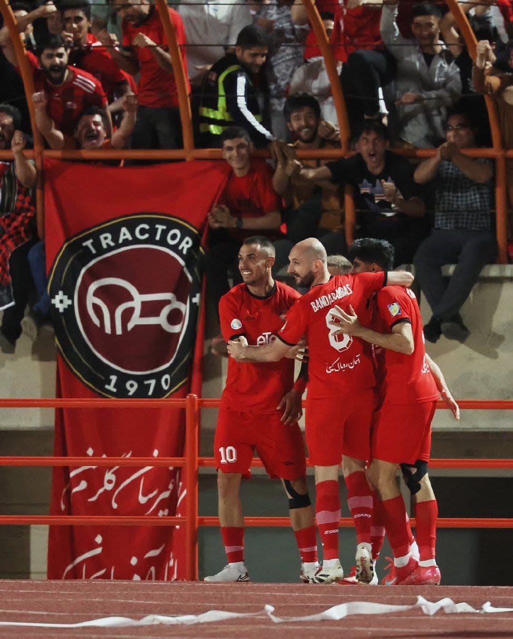 جام در تبریز؛ تراکتور، تاج قهرمانی را بر سر گذاشت!