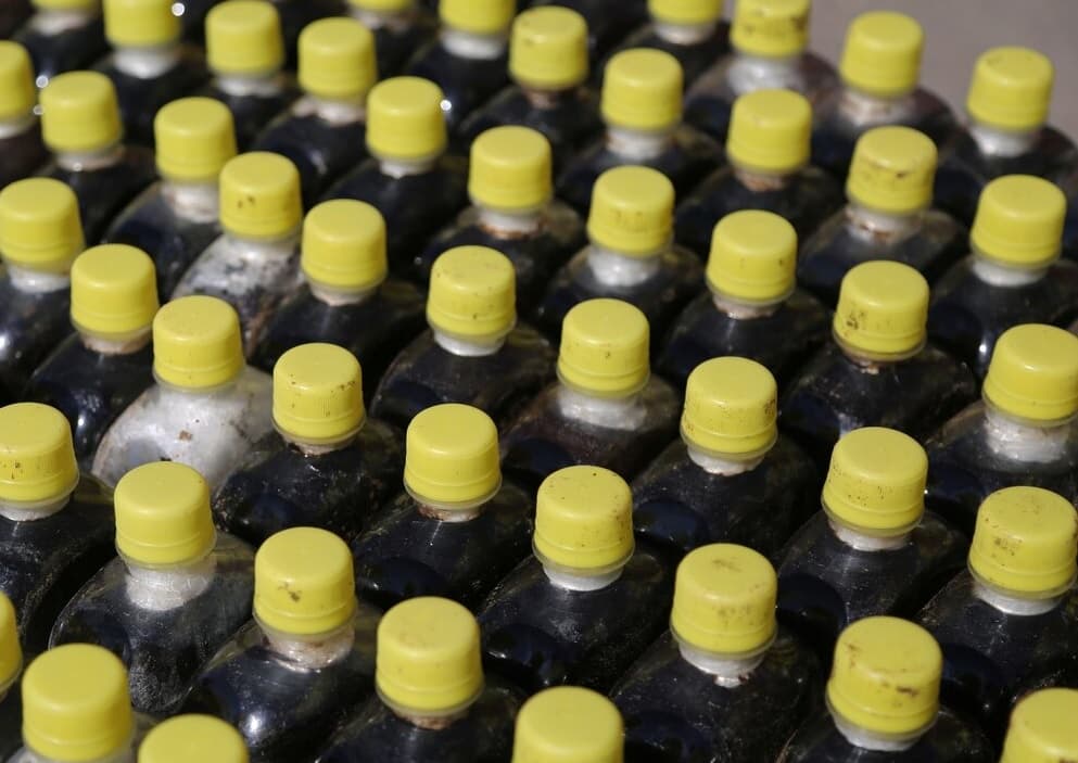 ۶۲۳ لیتر مواد مخدر شیشه مایع در سردشت کشف شد