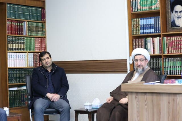 دنیا مالی
