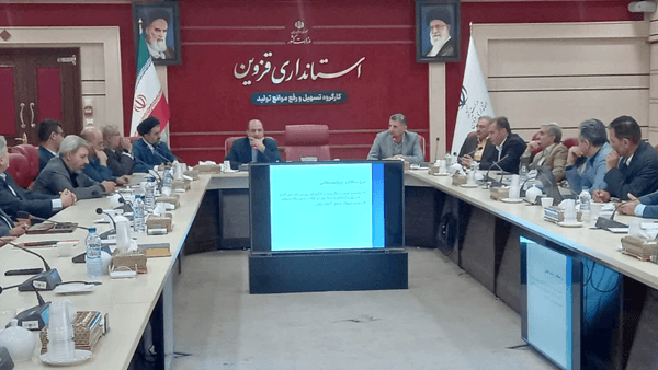 قهر استاندار قزوین از جلسه ستاد تسهیل و رفع موانع تولید