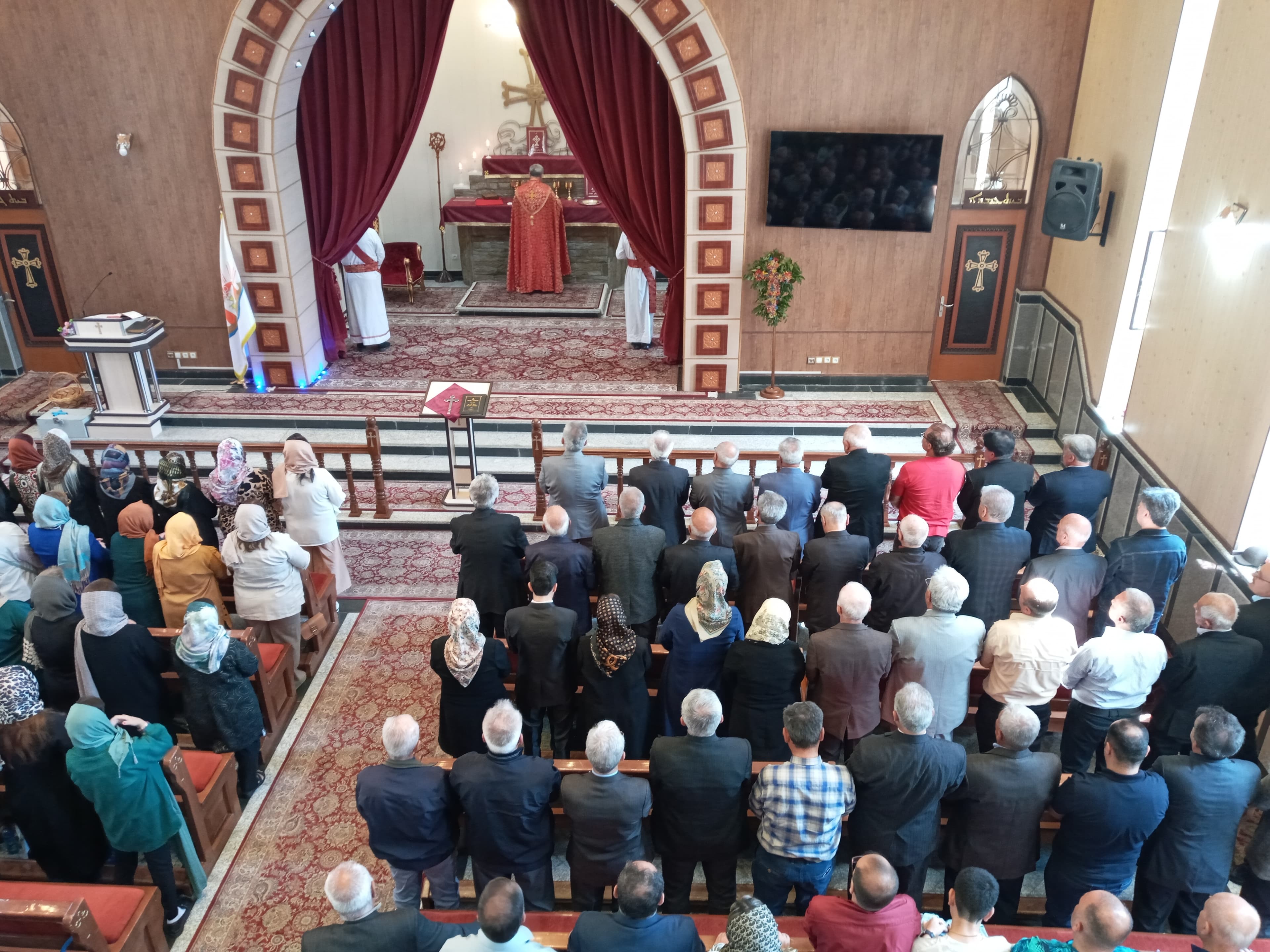 گرامیداشت عید پاک در کلیساهای آذربایجان غربی